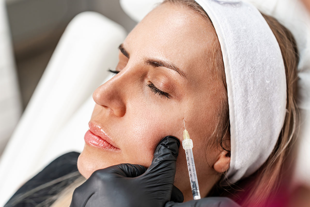 Ashburn woman getting dermal fillers at Invigue Medical Aesthetics.